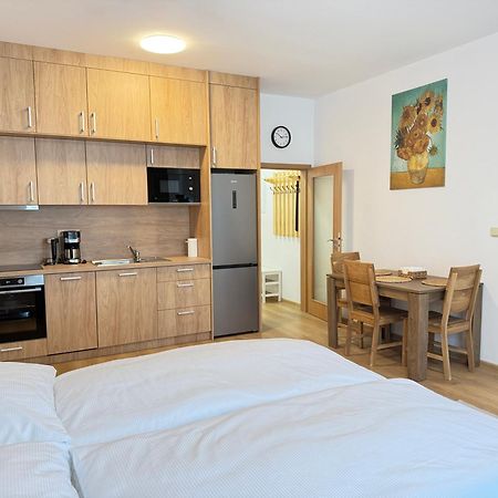 Riverside Apartment Praha Extérieur photo