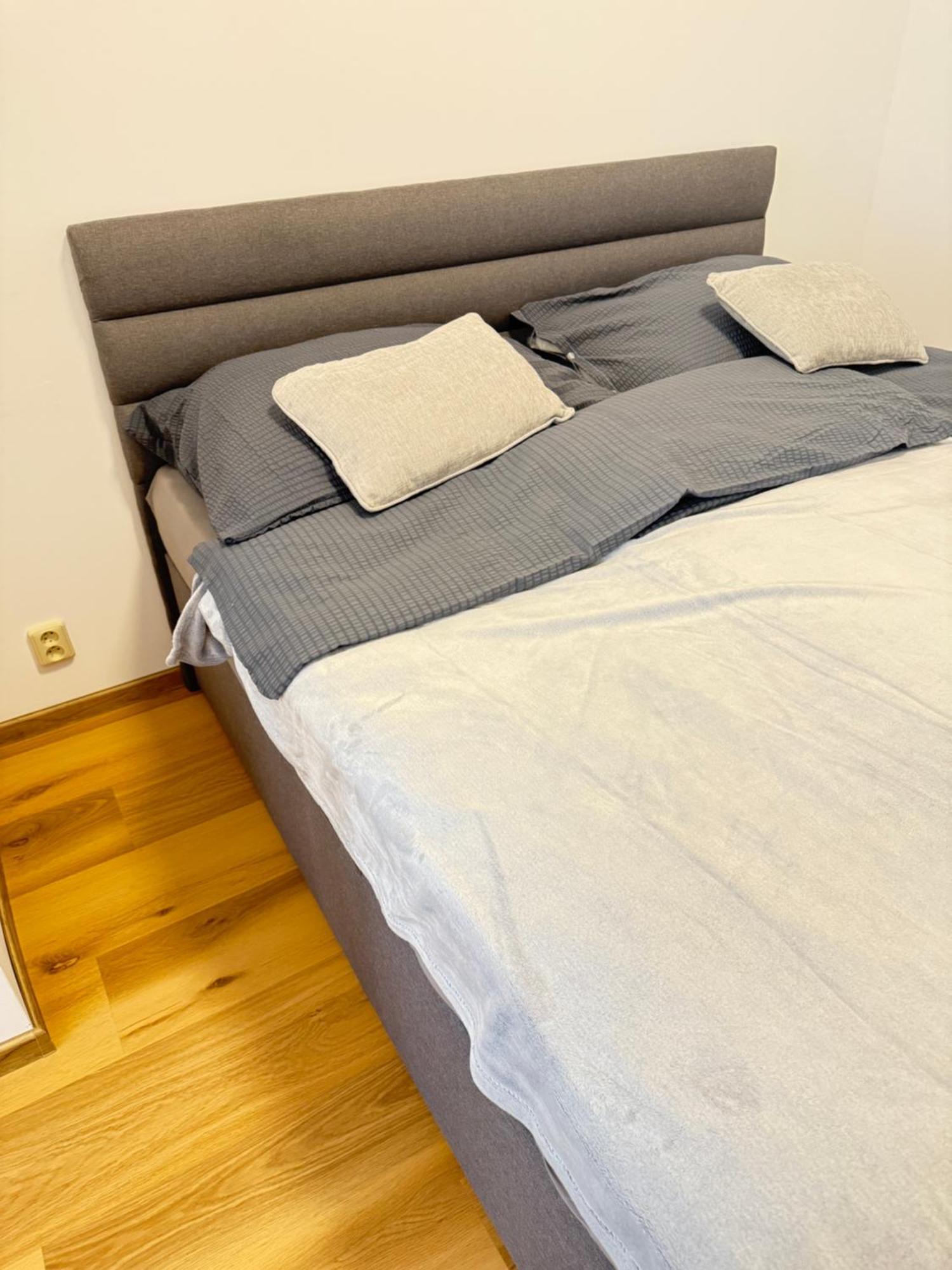 Riverside Apartment Praha Extérieur photo